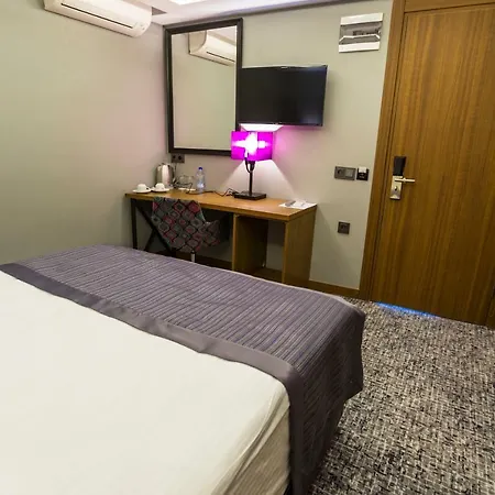 Businesspalas Deluxe 호텔 3*