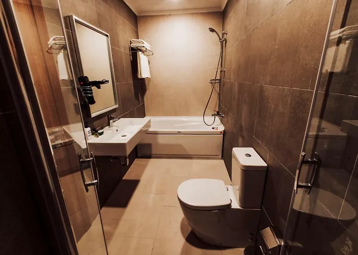 Businesspalas Deluxe Hotel 3*